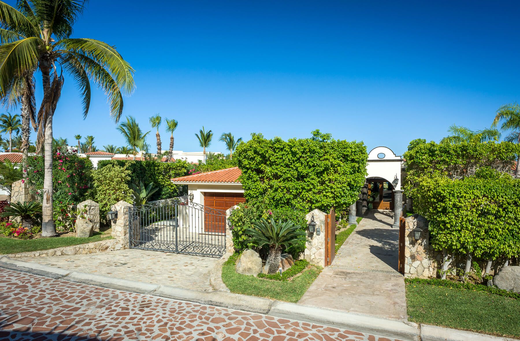 Mariposa Place - Image 33