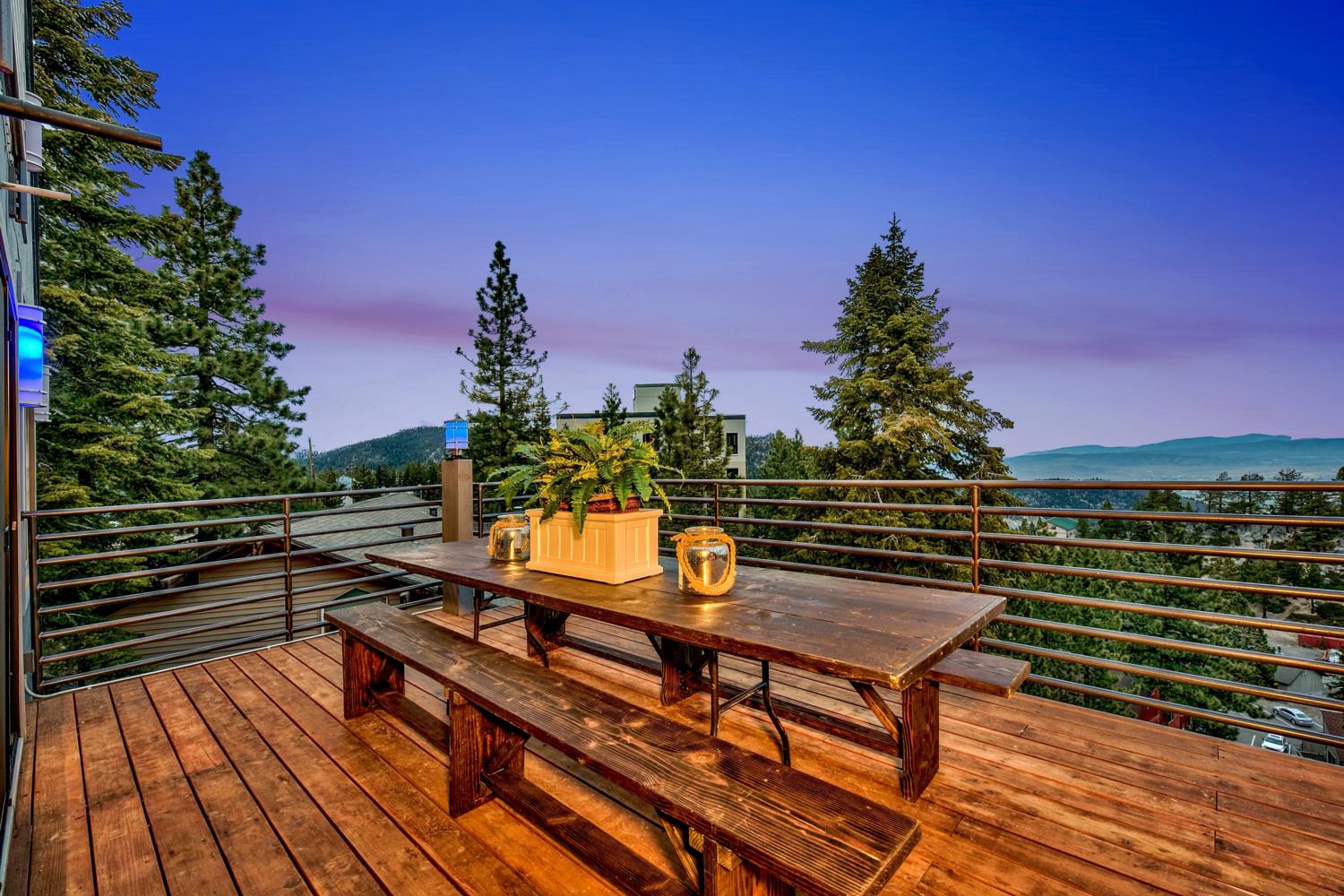 Sapphire House - Image 26