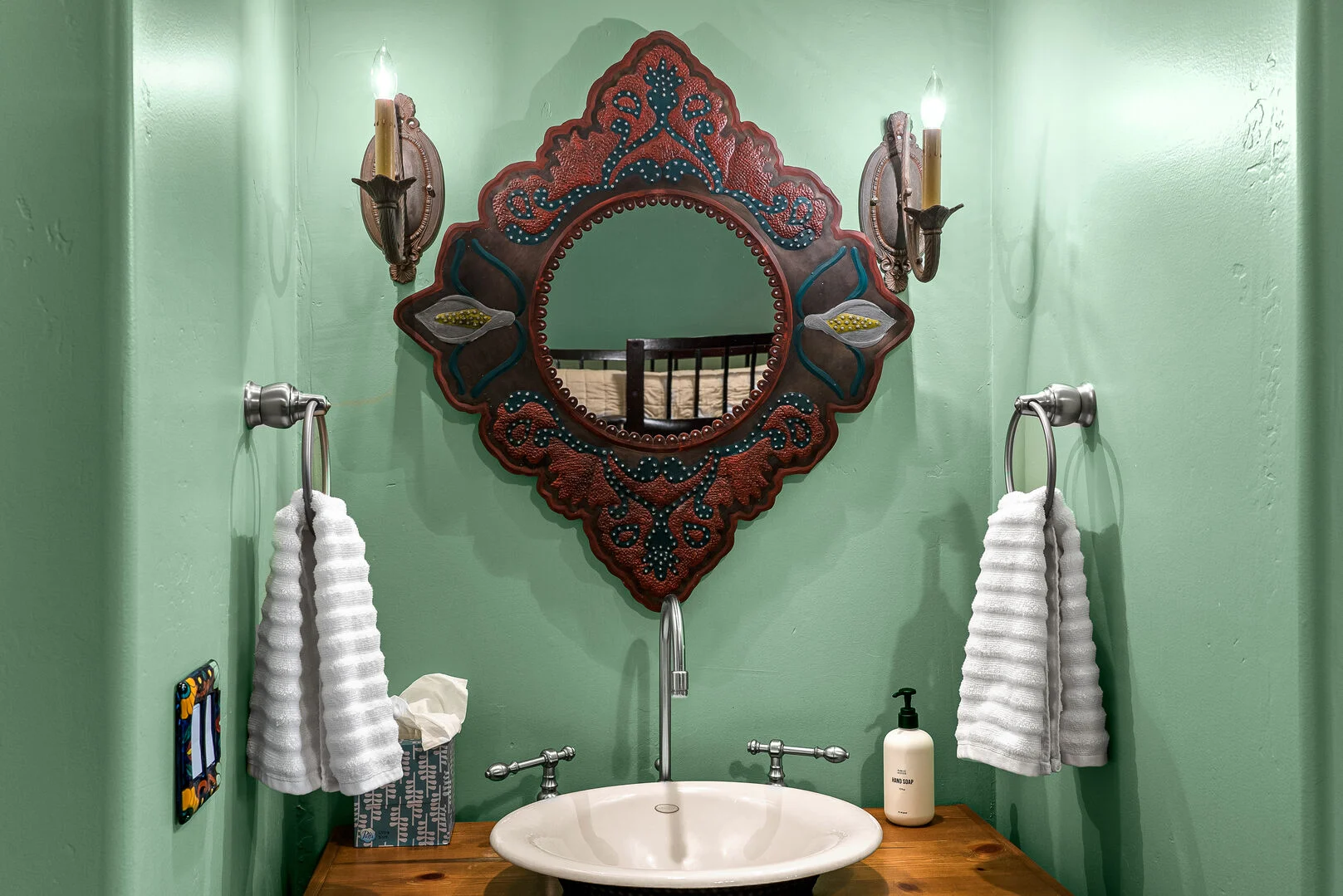 Hotsko House - Image 29