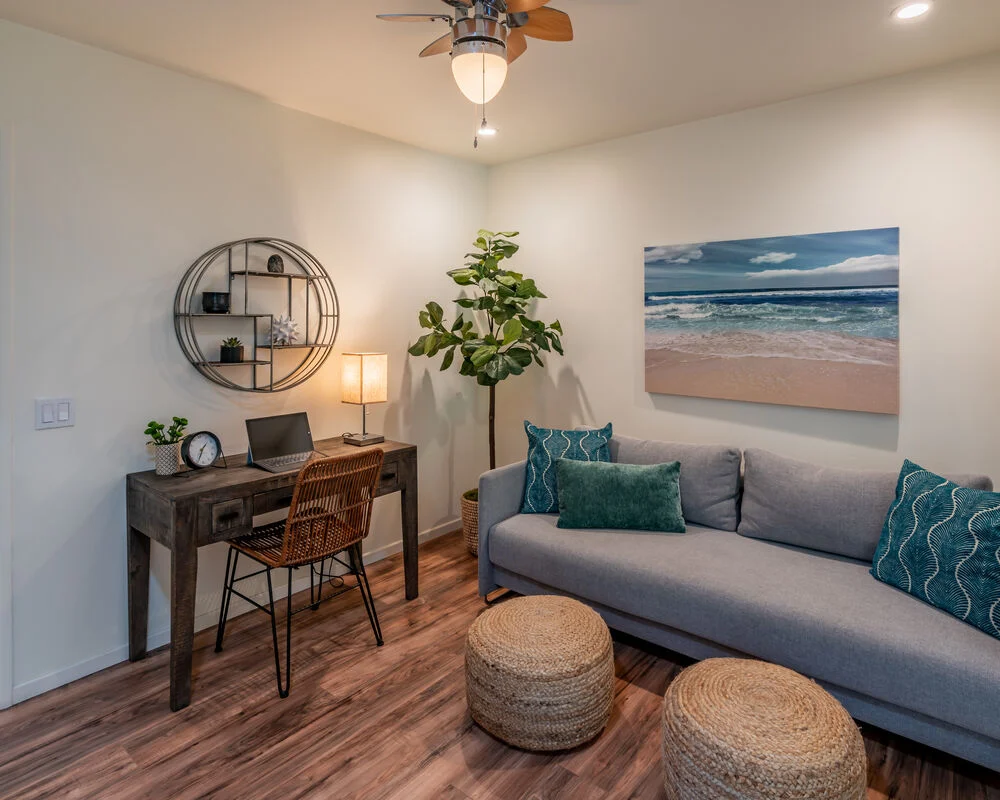 Shoreline Home - Image 12