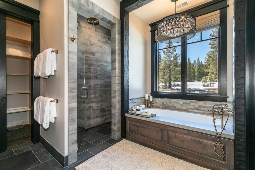 Red Fir House - Image 24