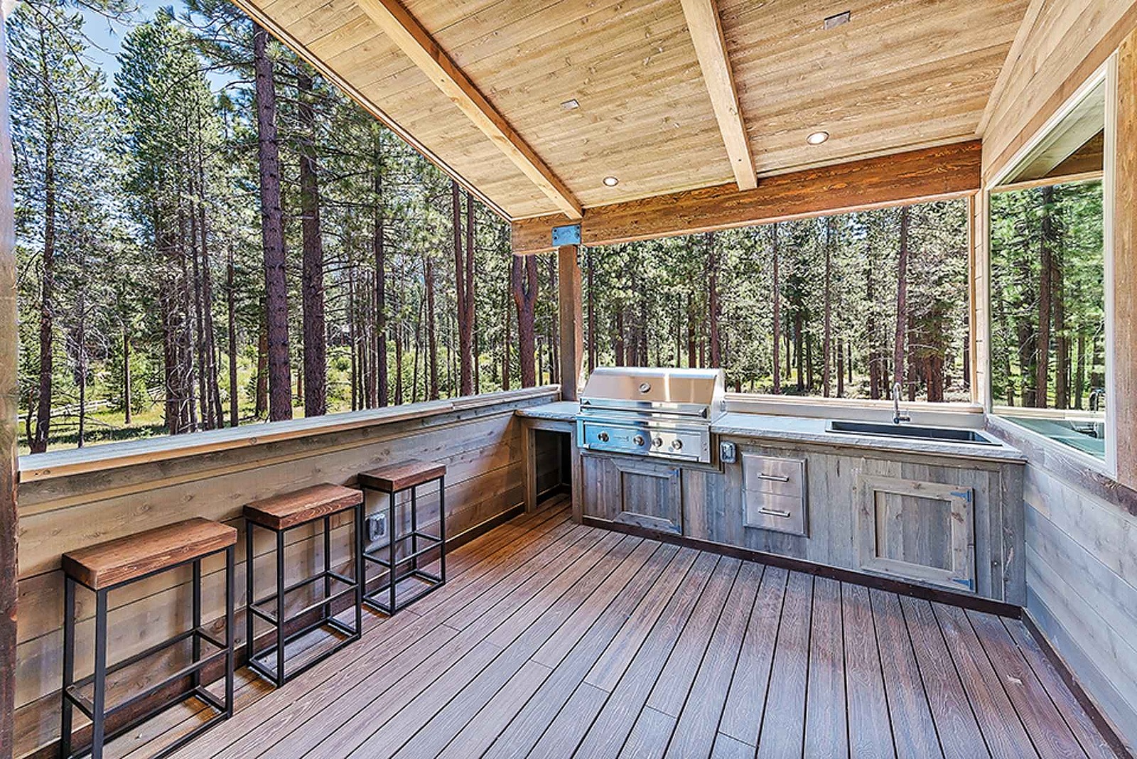 Pine Estate - Image 16