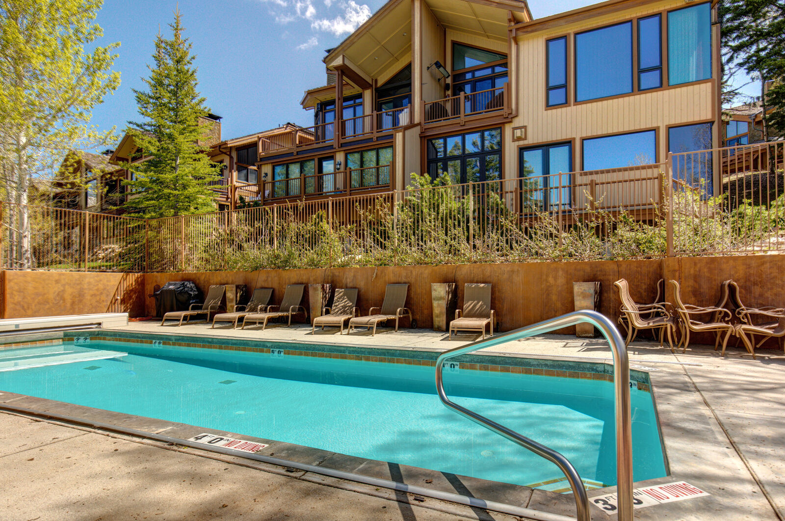 Belle House - Image 49