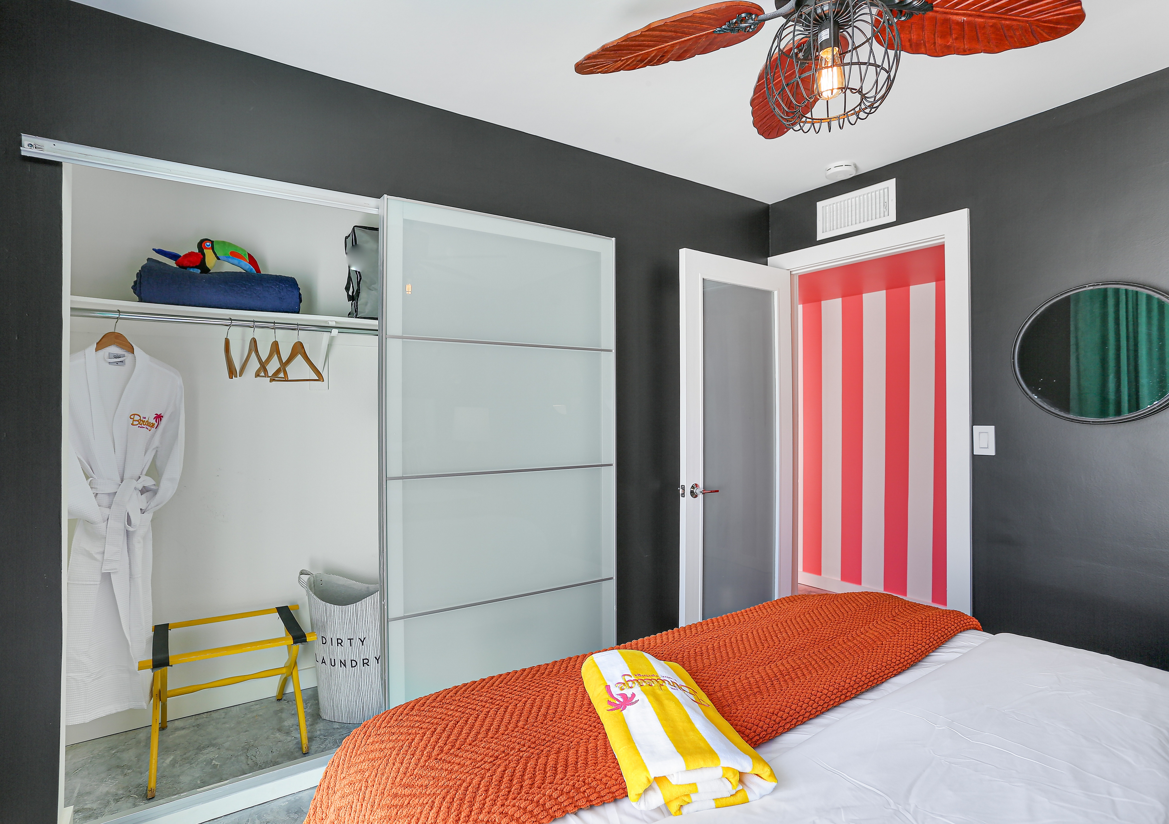 Lujo House - Image 14