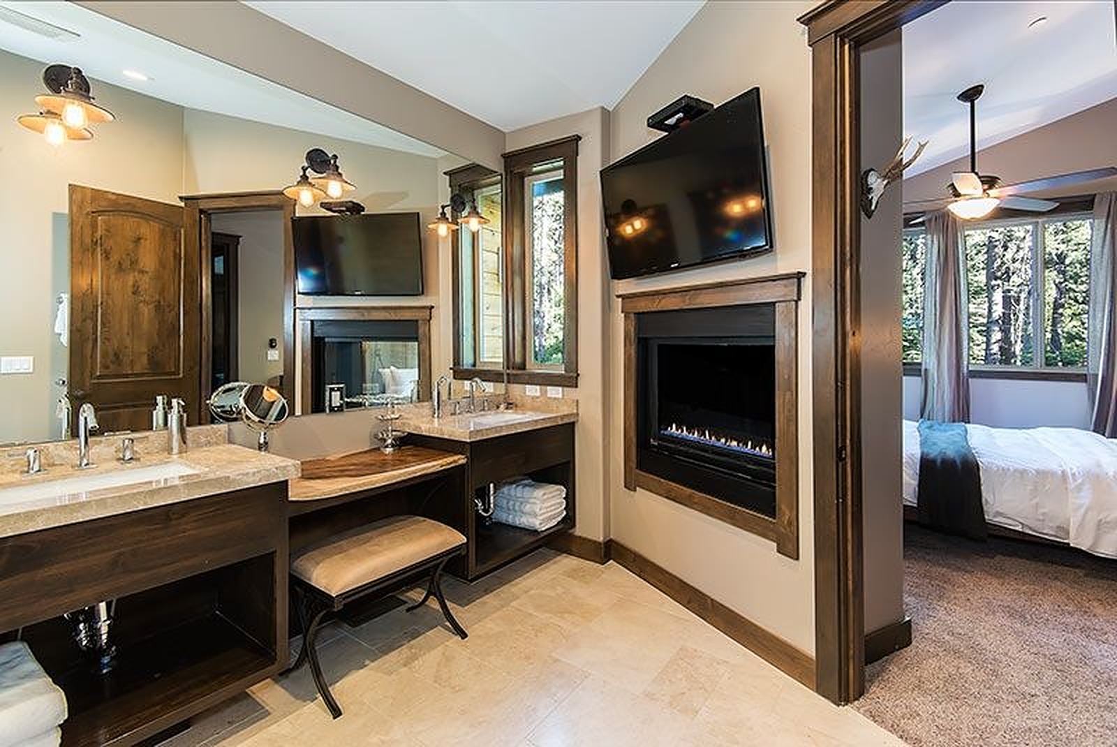 Saddle Manor - Image 31