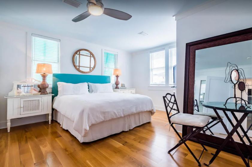 Seaside Manor - Image 20