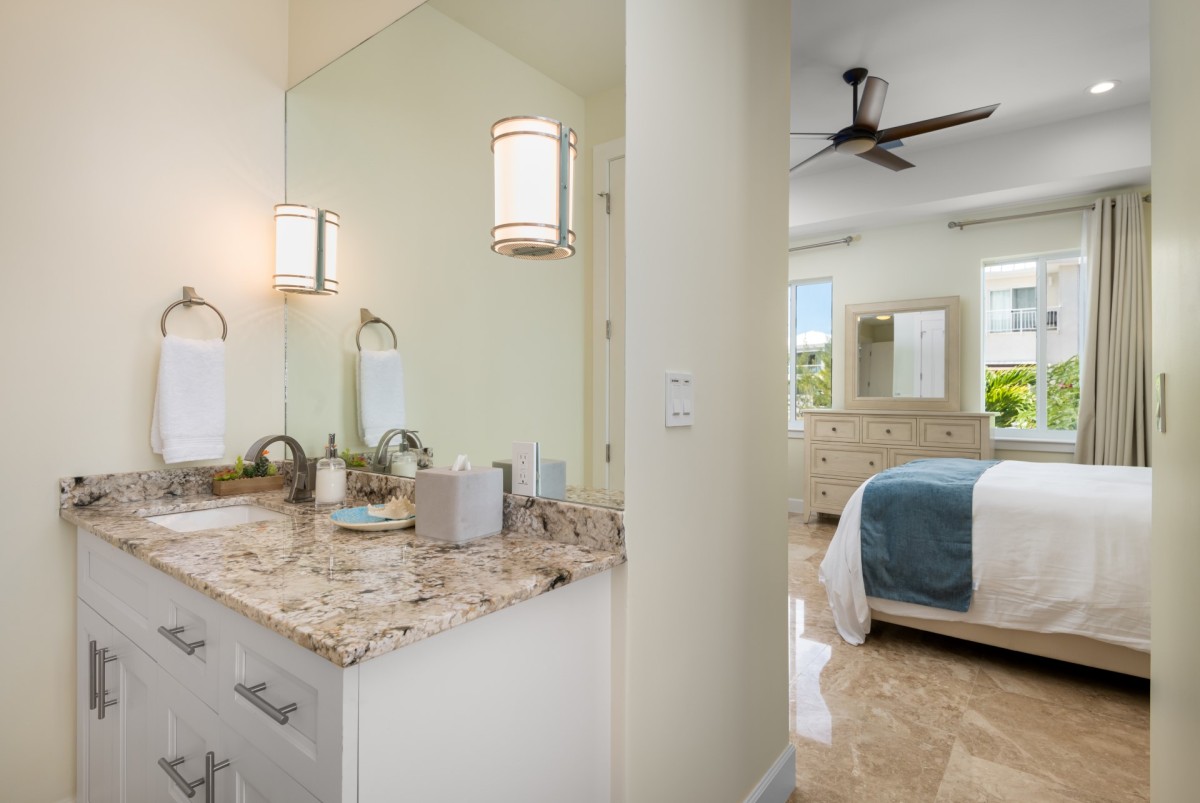 Kira Isle Home - Image 24