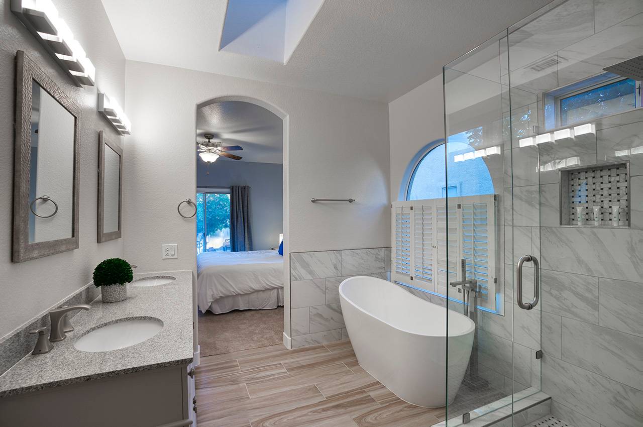 Lakeview Home - Image 10