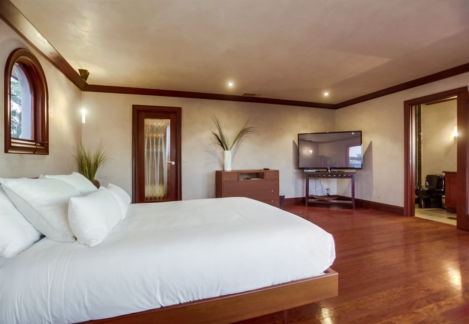 Azure Home - Image 40