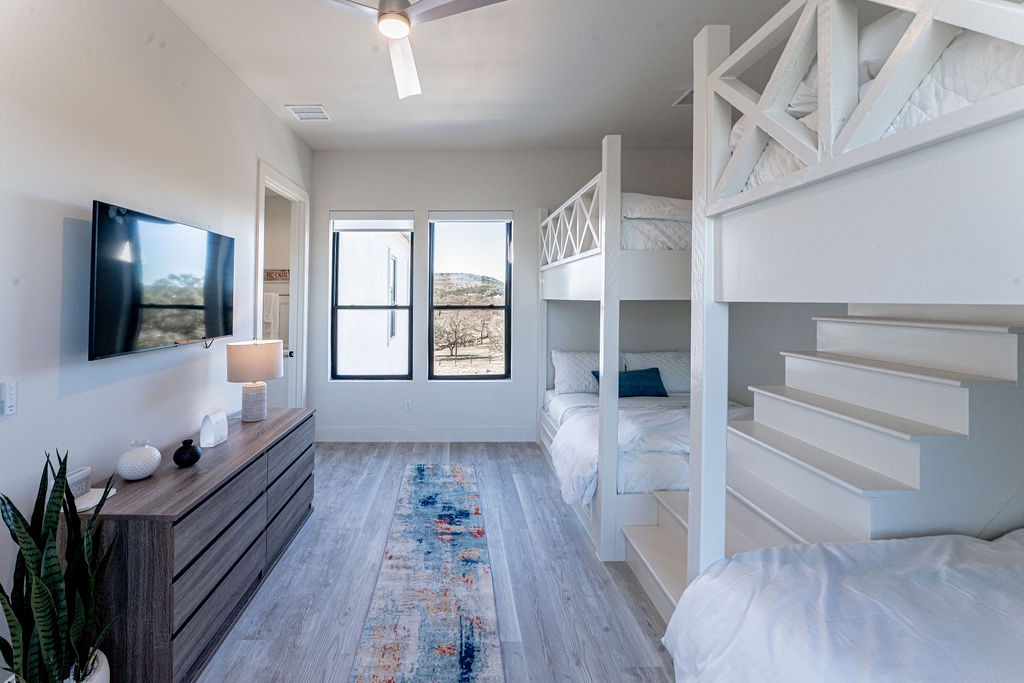 Clark Villa - Image 29