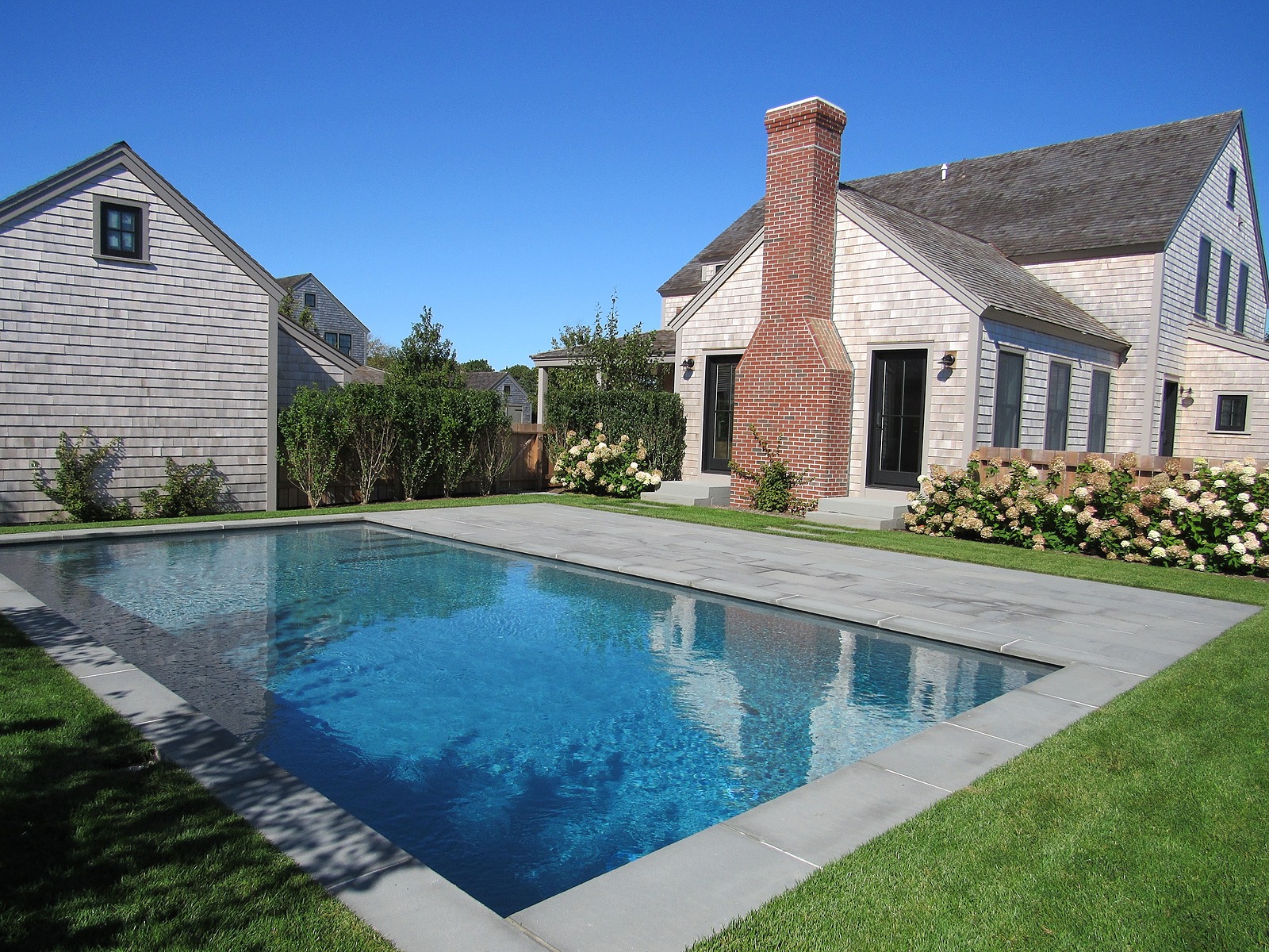 Ellen House - Image 10