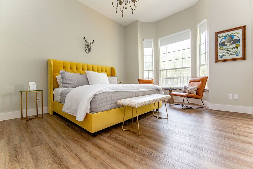 Sundown Manor - Image 25