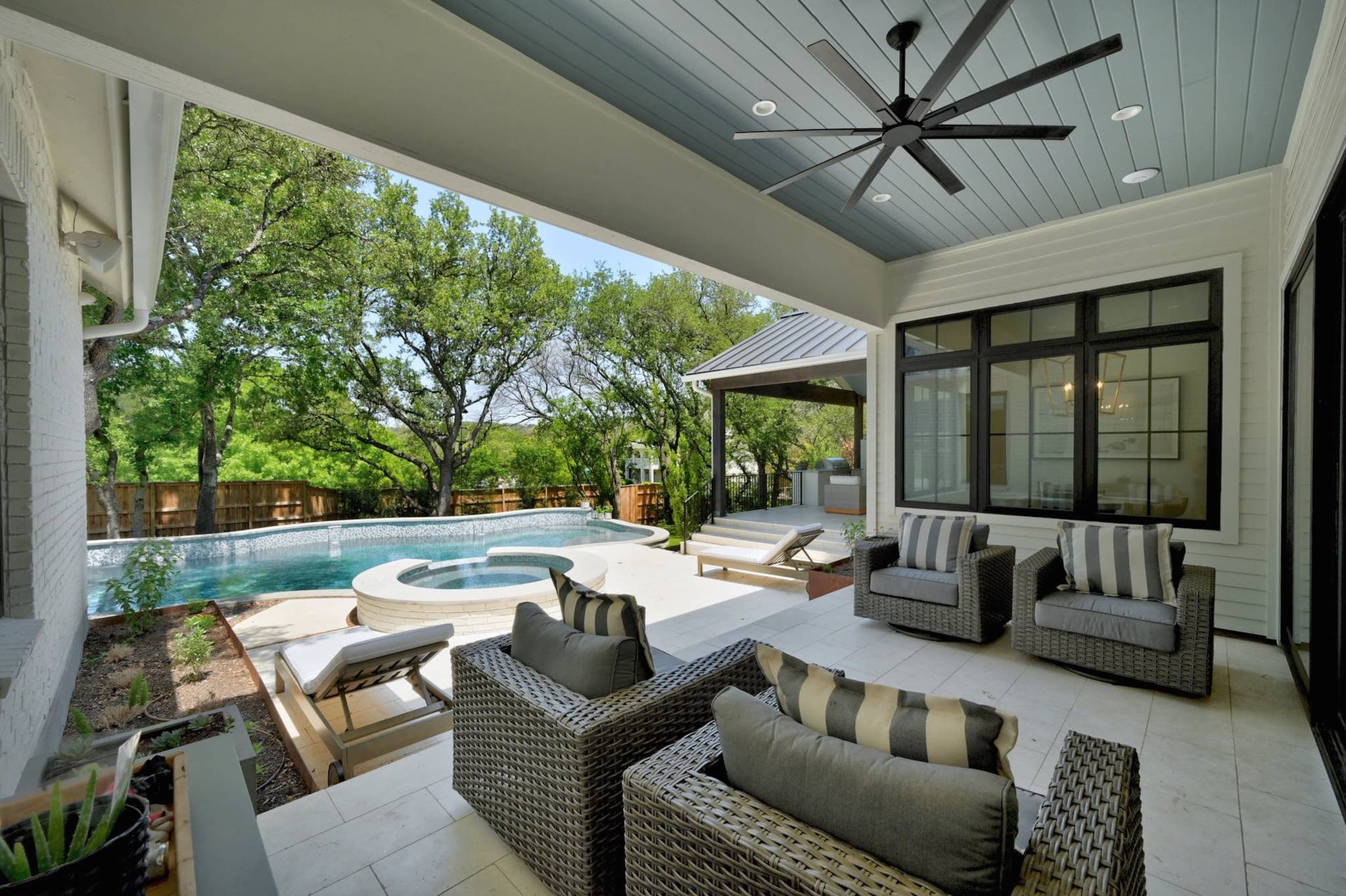 Blanco House - Image 31