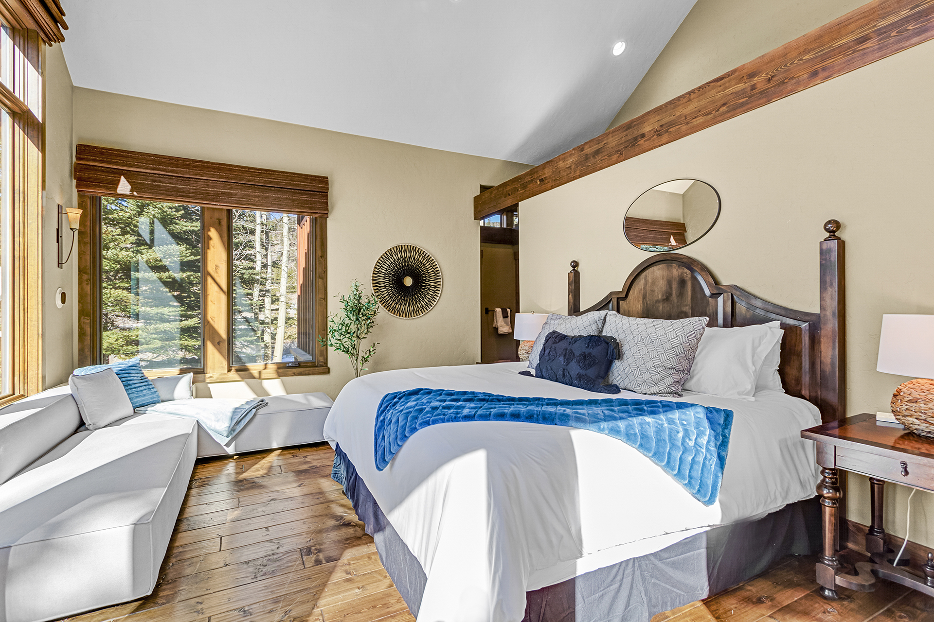 Twin Peaks Lodge - Image 24