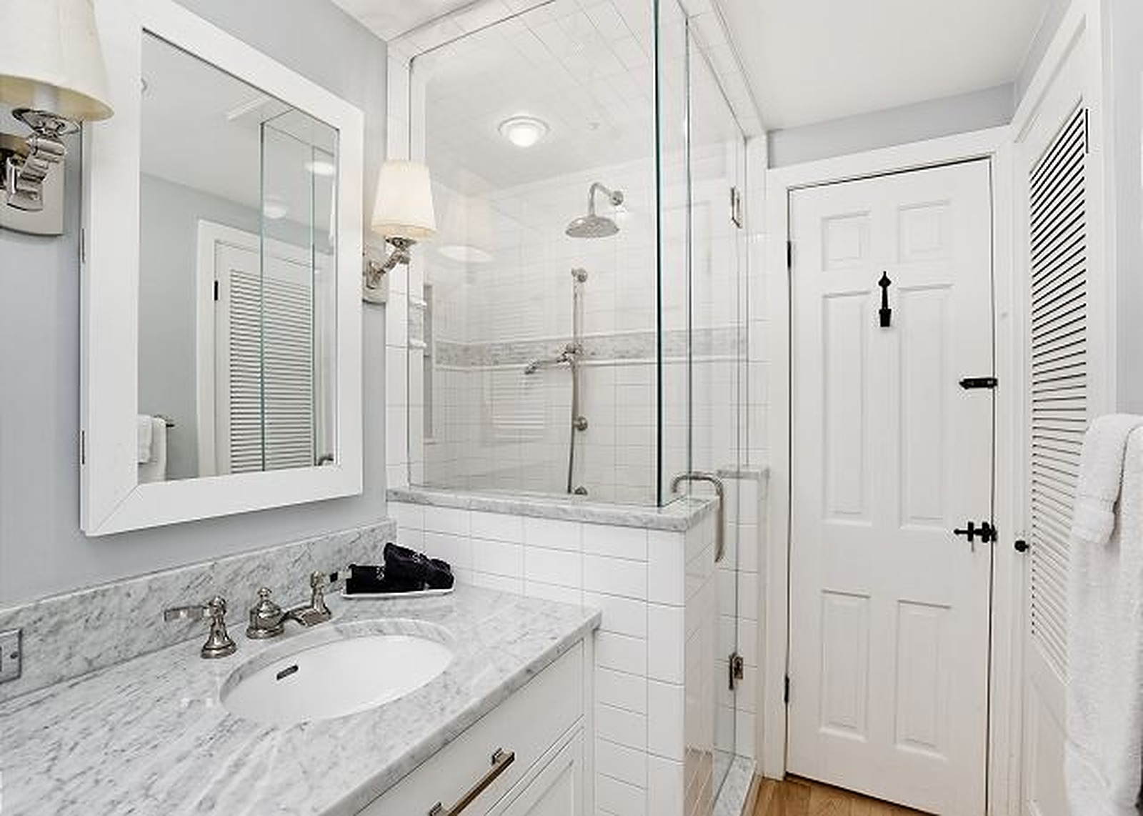 Chair Place - Image 15