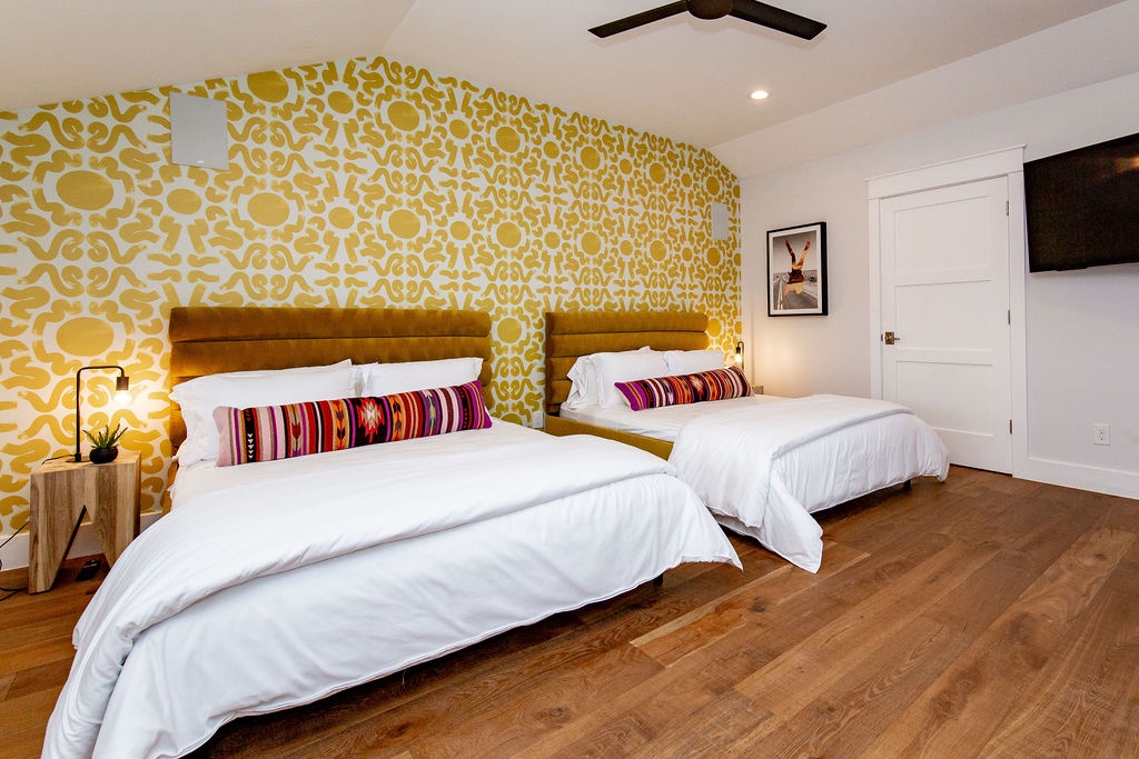 Sky Manor - Image 30