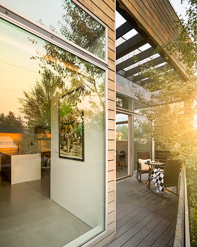 Yellow Mules Home - Image 17