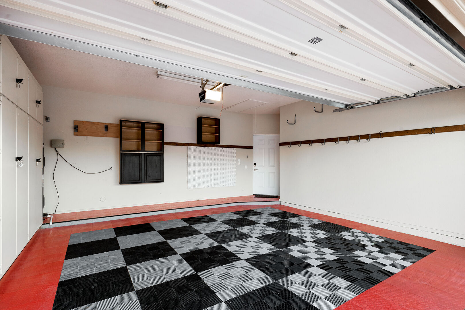 Third Mesa House - Image 31