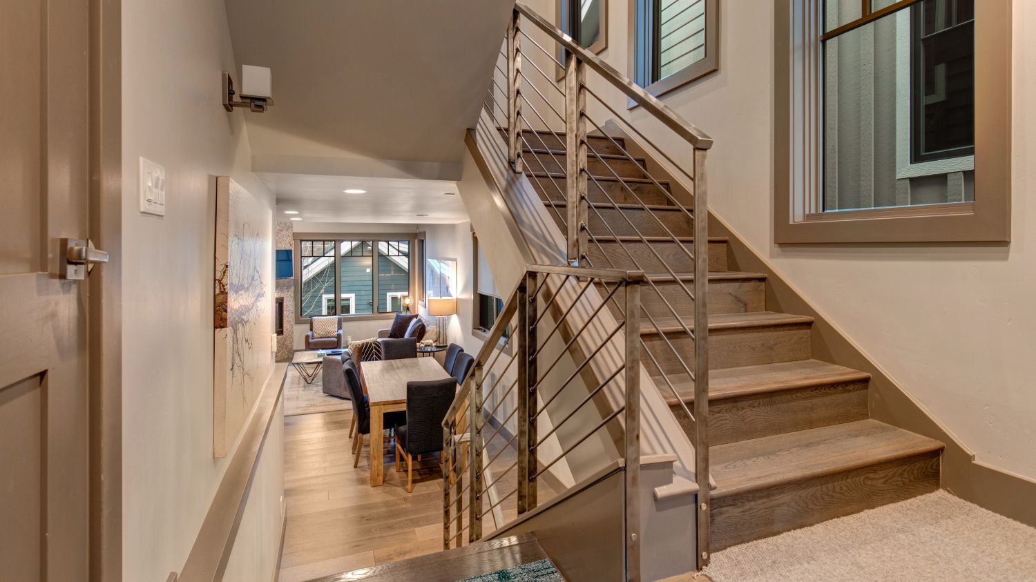 Empire House - Image 10