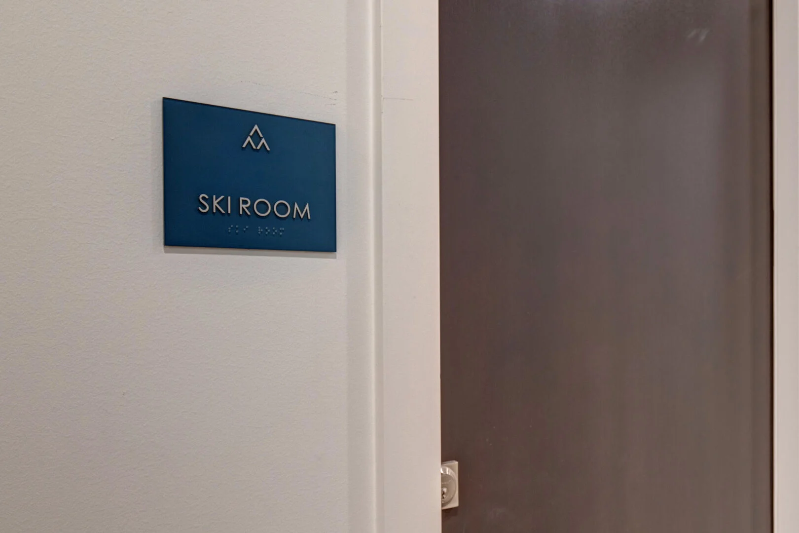 High Mountain Home - Image 37