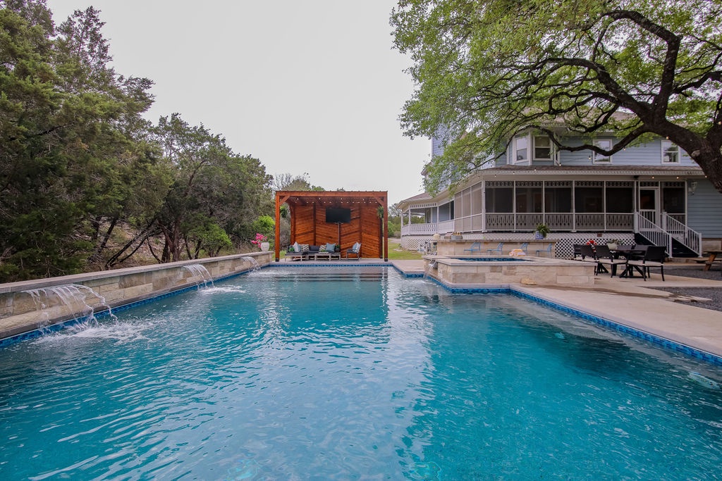 Hideaway Manor - Image 45