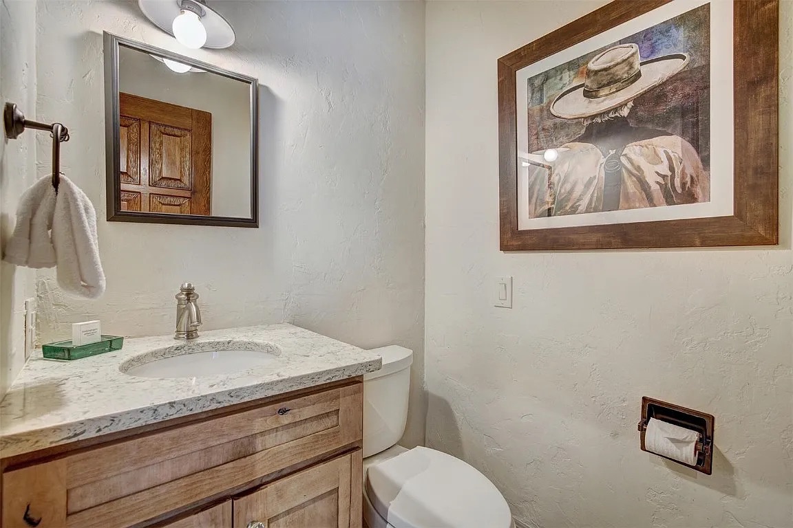 Creekside Chateau - Image 23