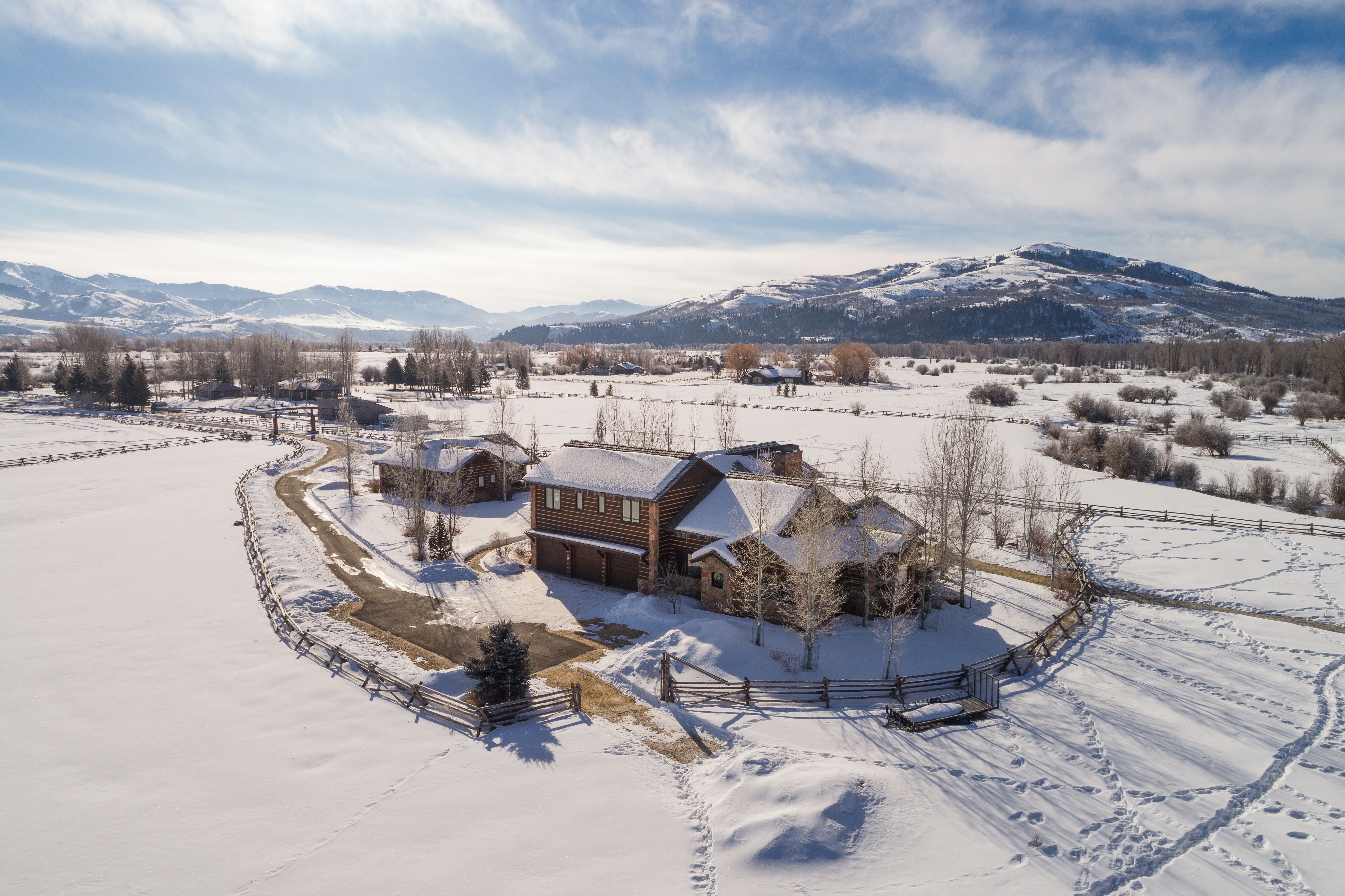 Runway Place - Image 26