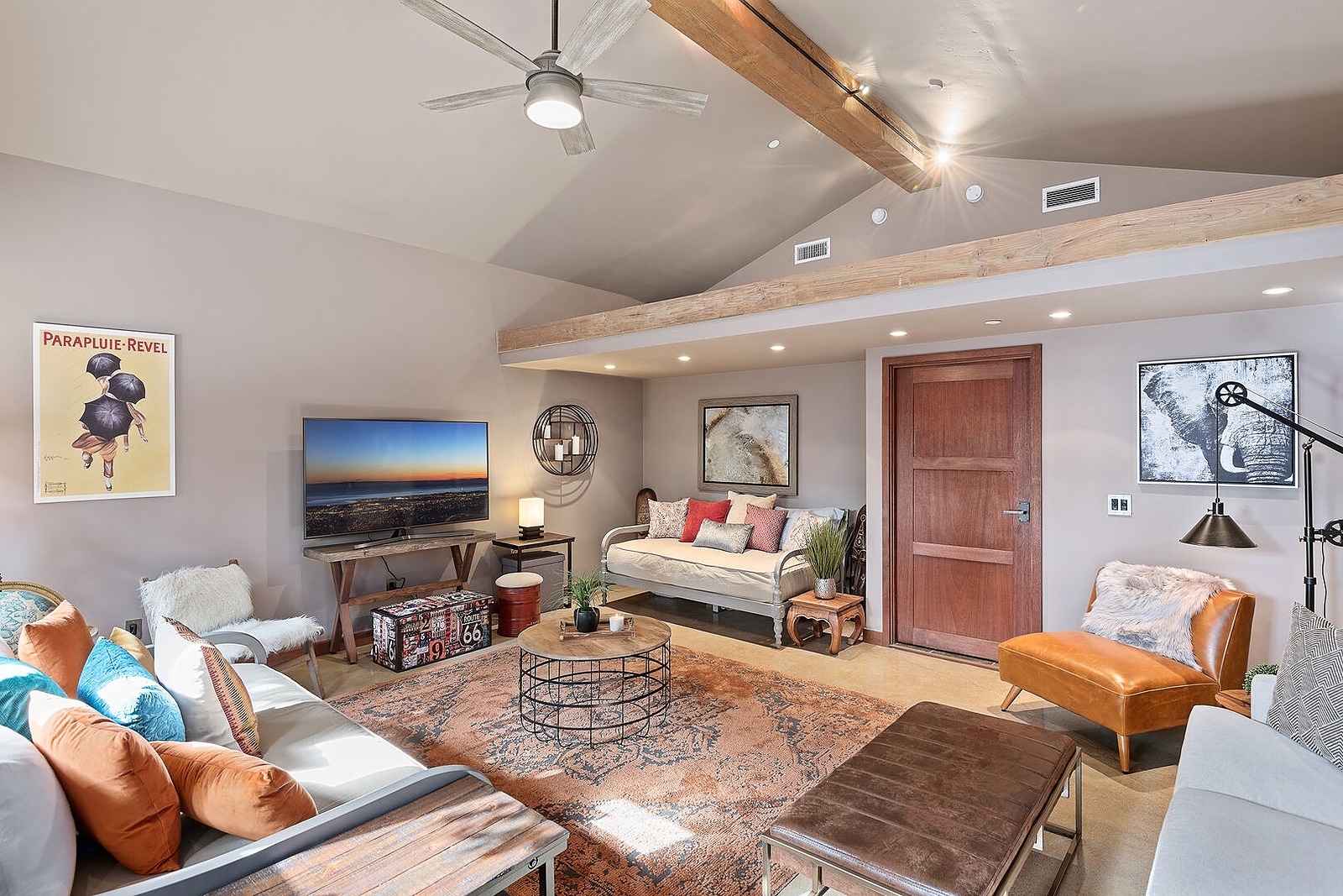 Middle Home - Image 16