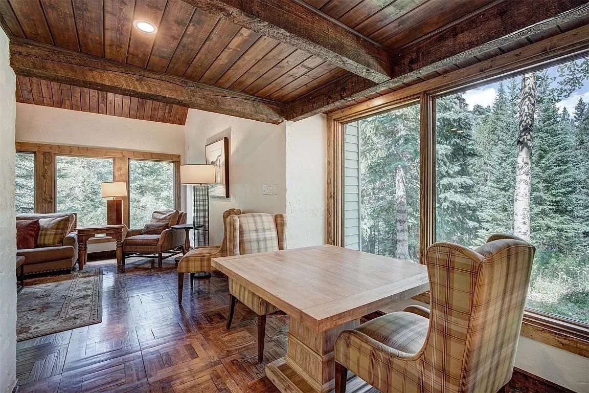 Creekside Chateau - Image 5