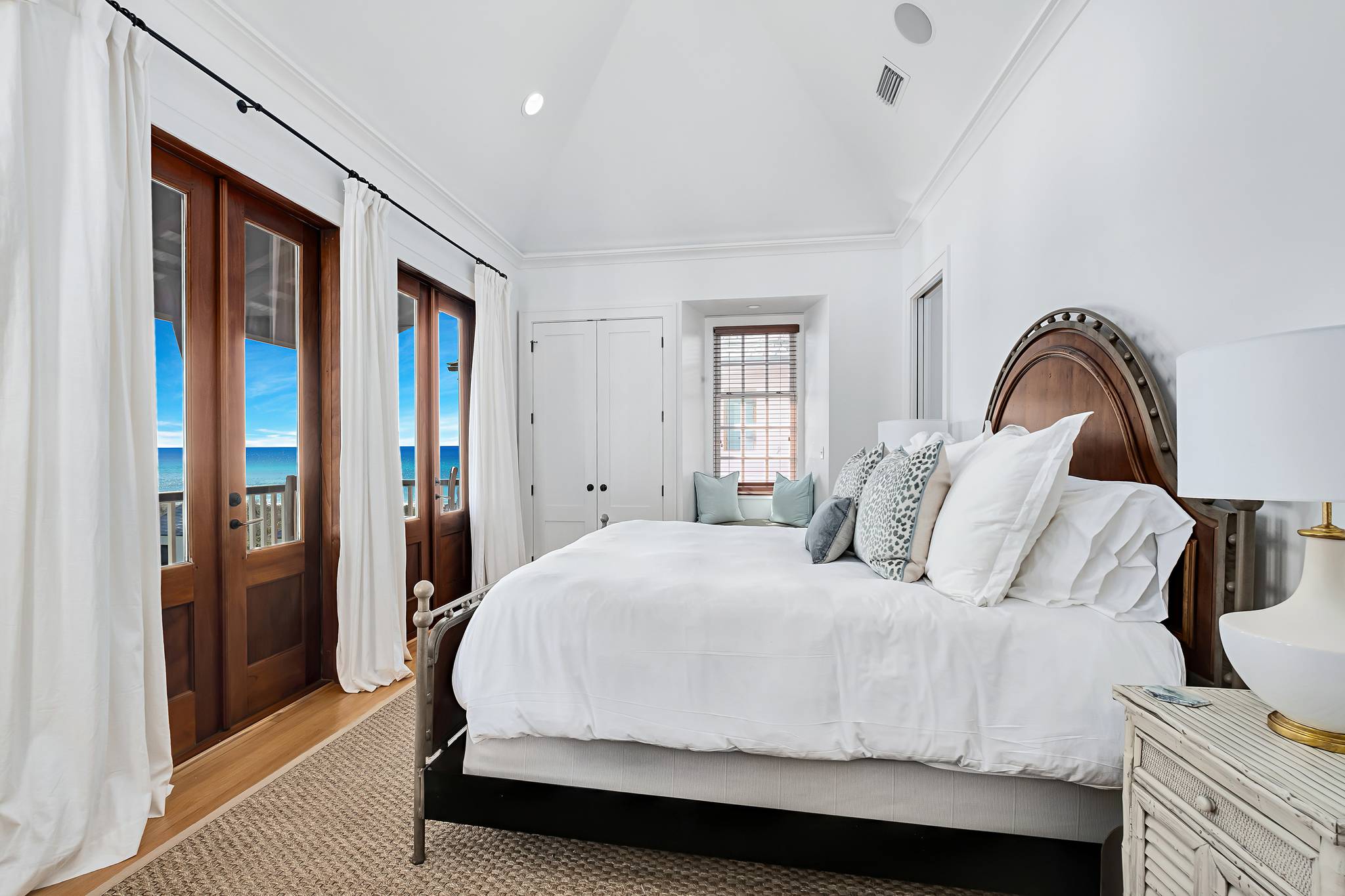 Koi House - Image 13