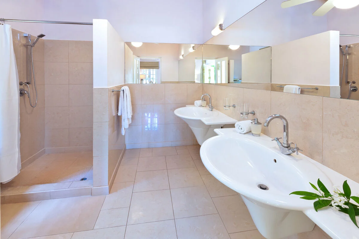 Kingfish Manor - Image 12