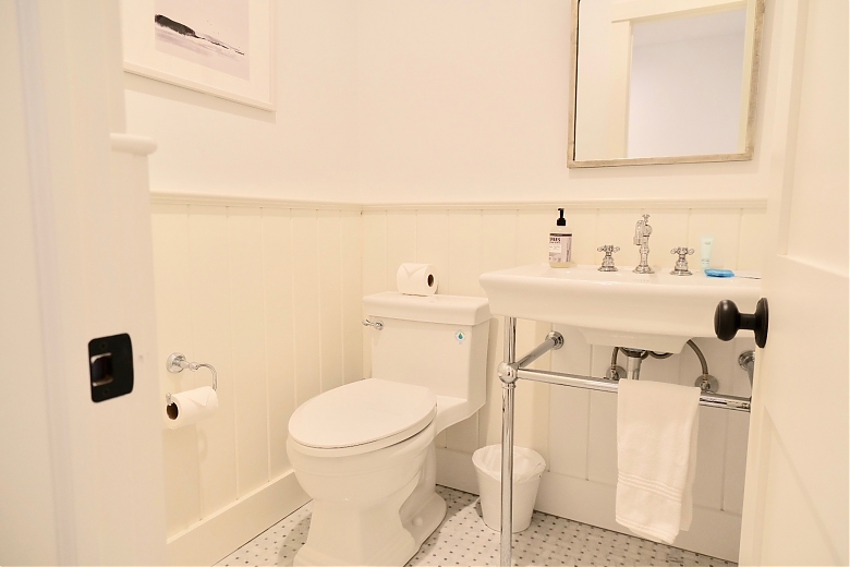 Pine Place - Image 15