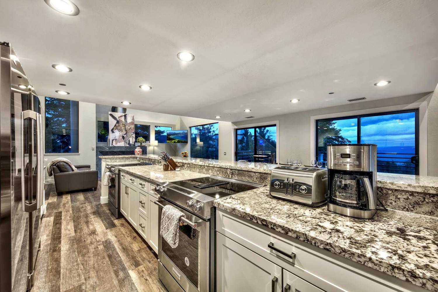 Sapphire House - Image 15