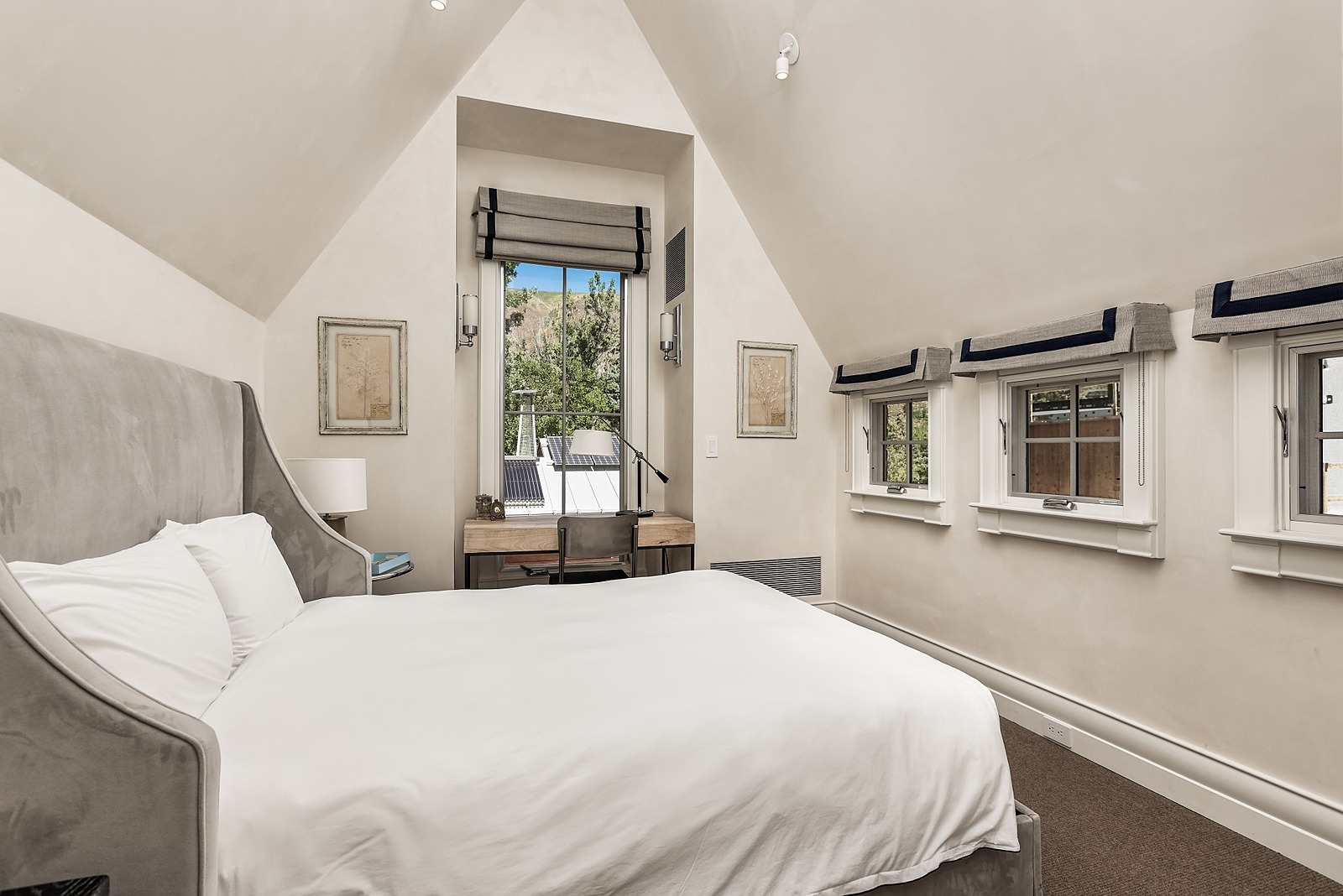 Monarch Place - Image 17