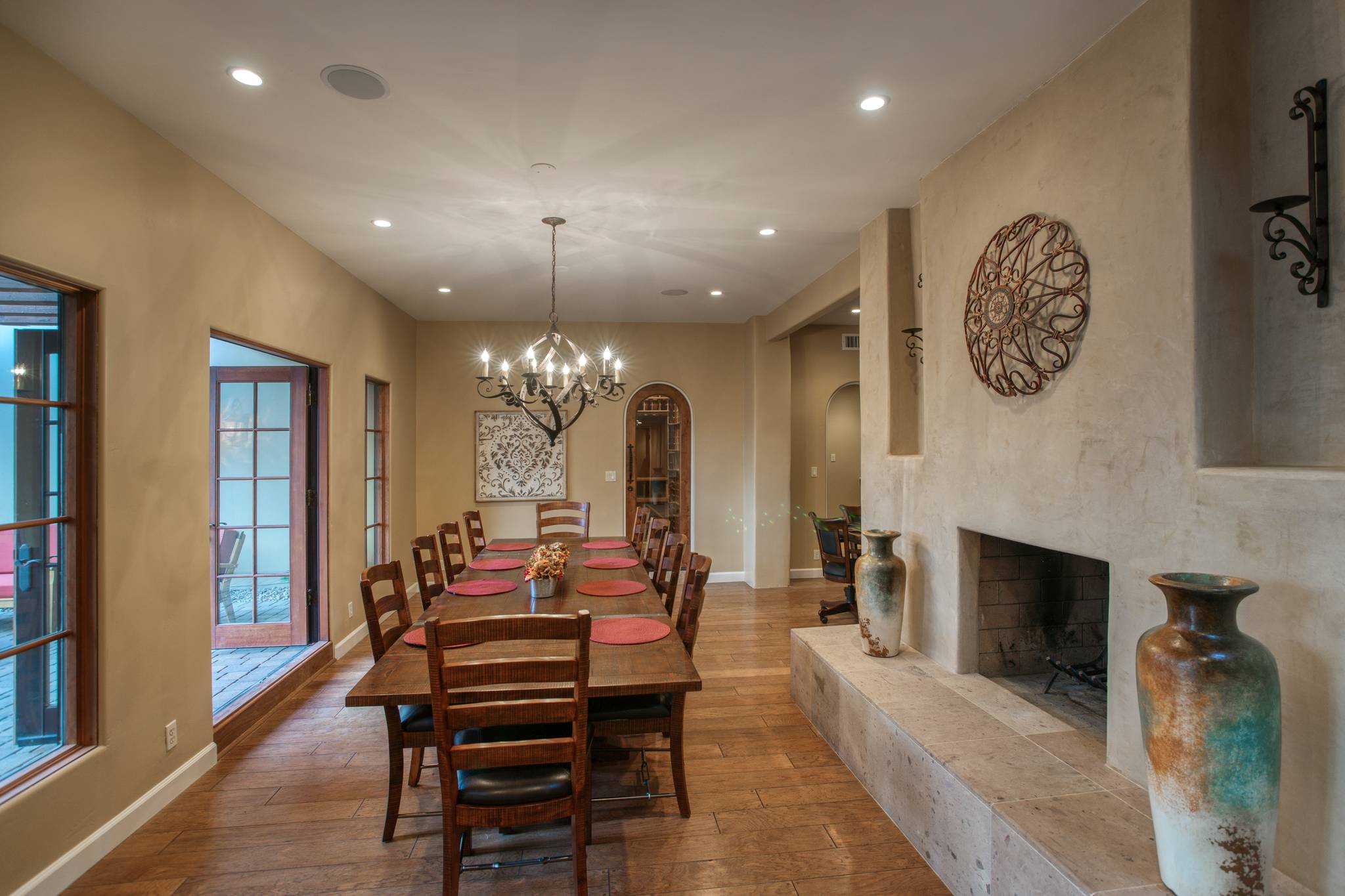 Sunrise Manor - Image 10