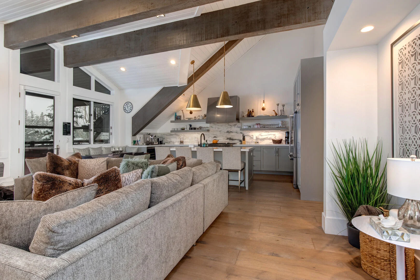 Deer House - Image 7