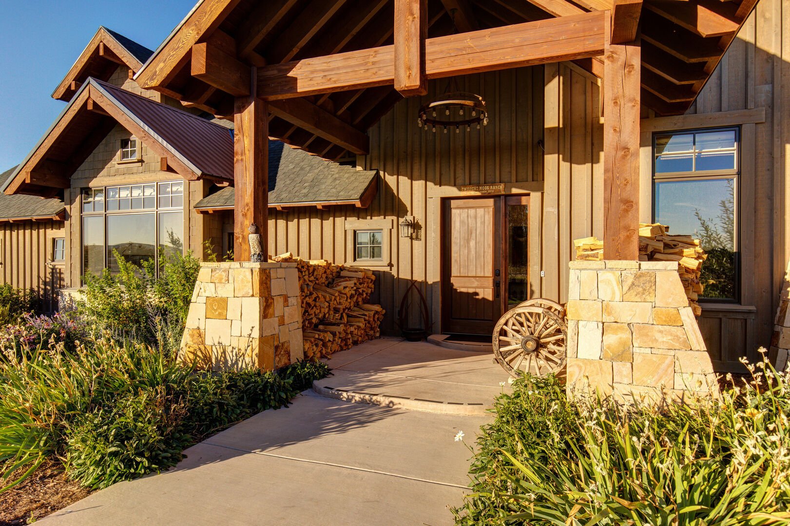 Empire Manor - Image 50