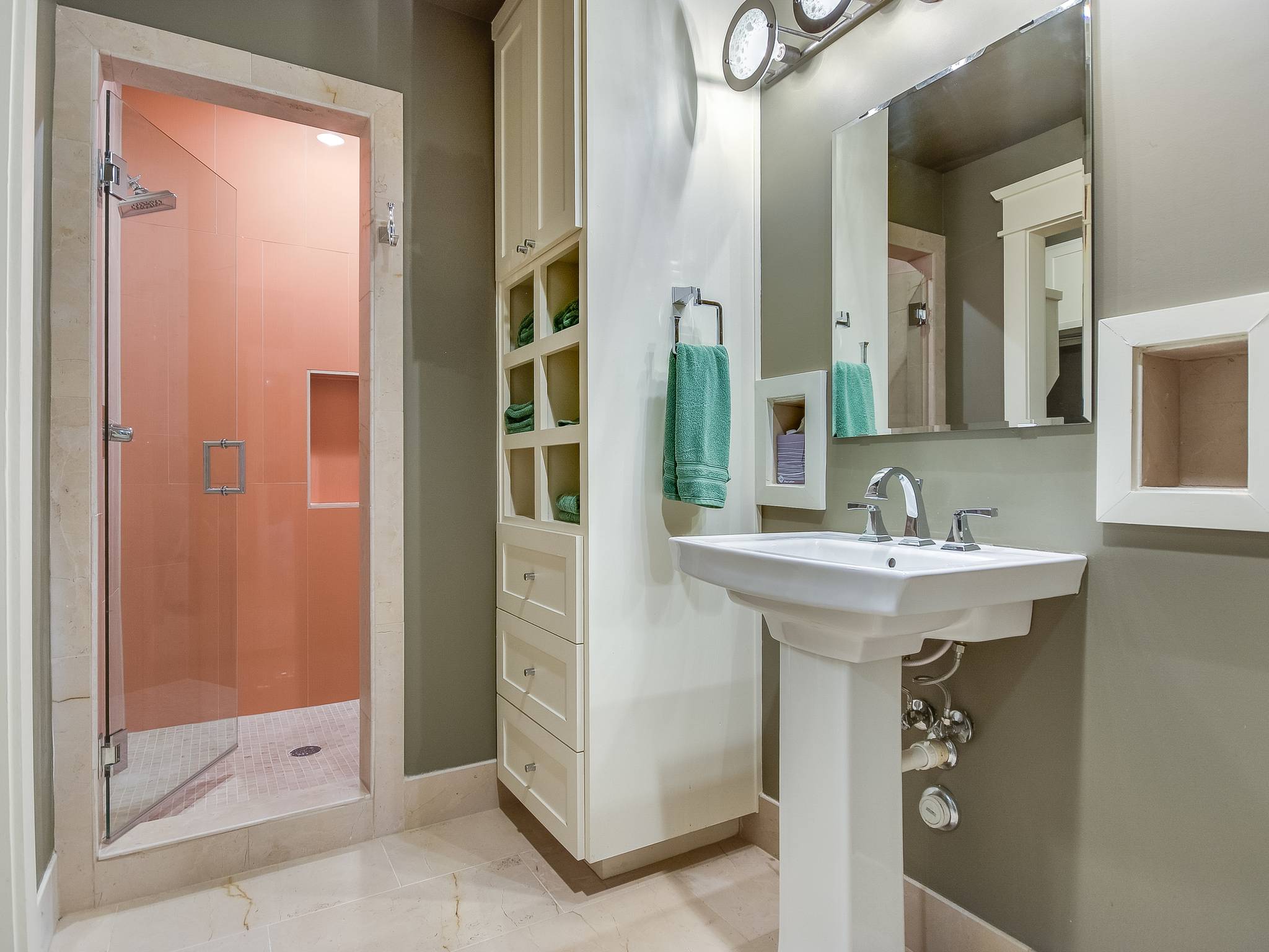 Walker Manor - Image 27