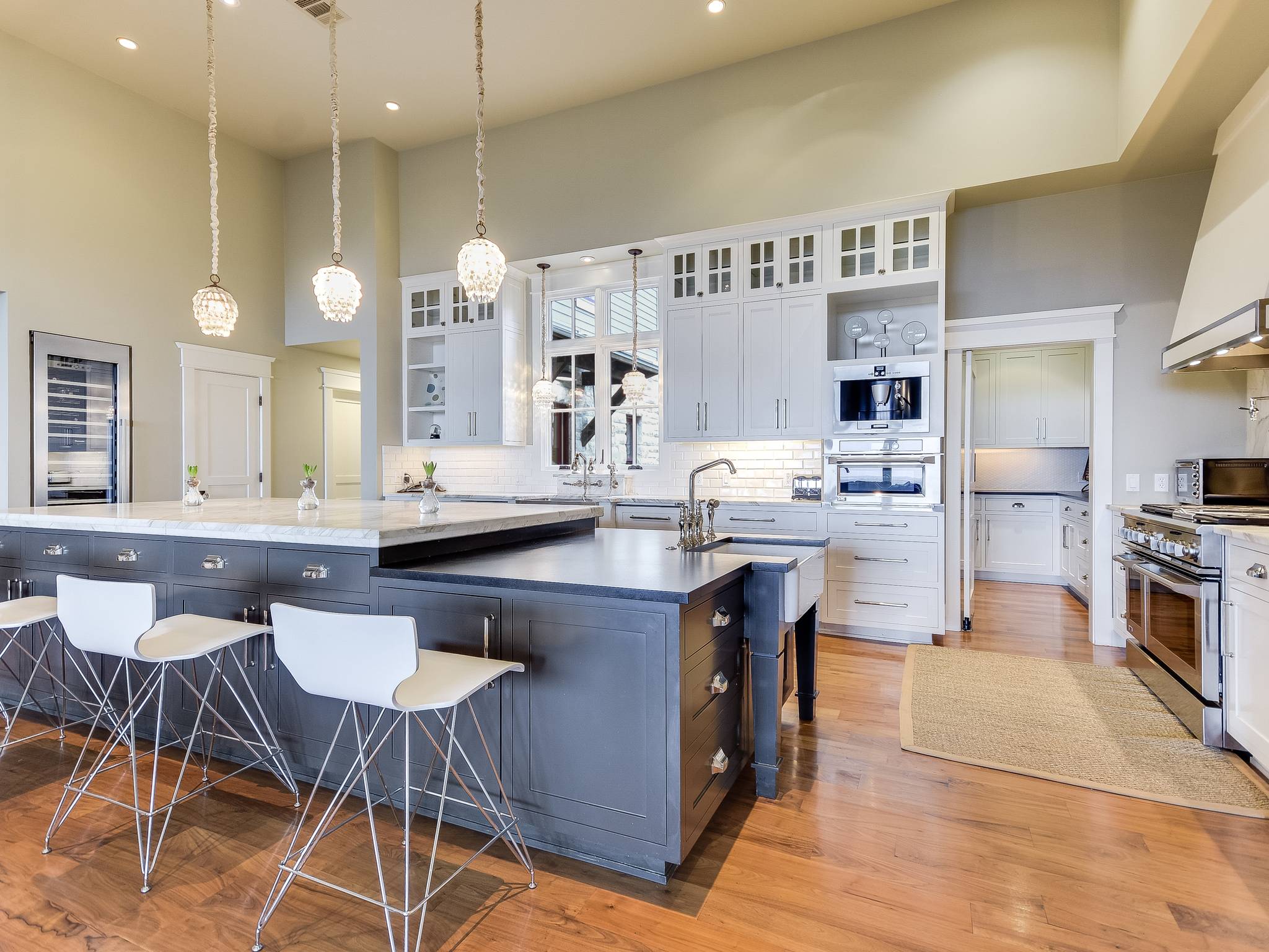 Walker Manor - Image 9