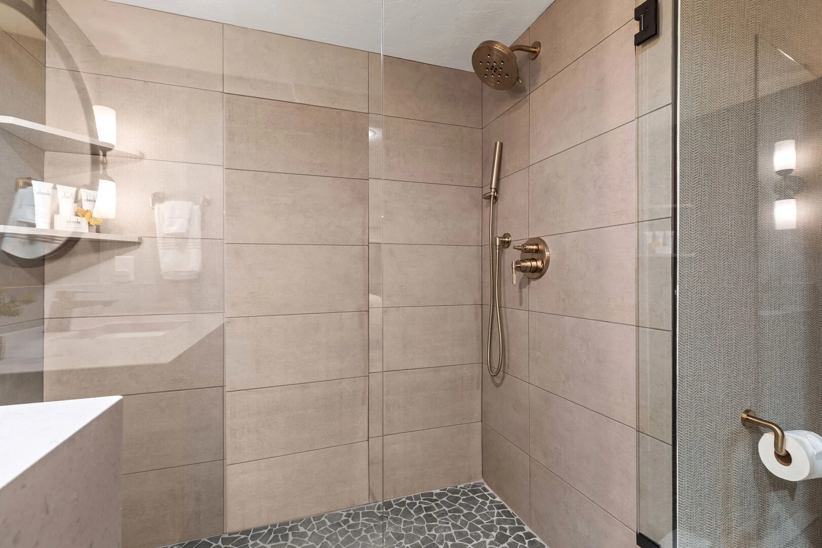 Silver Lake Home - Image 35