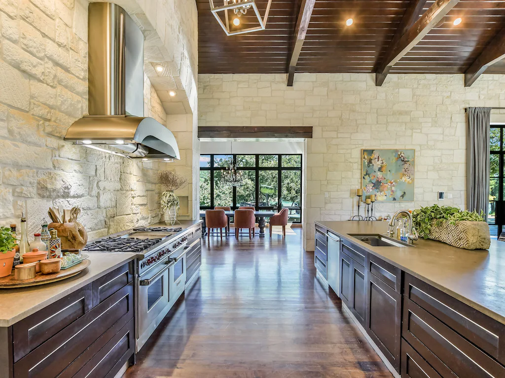 Bluebonnet Villa - Image 17