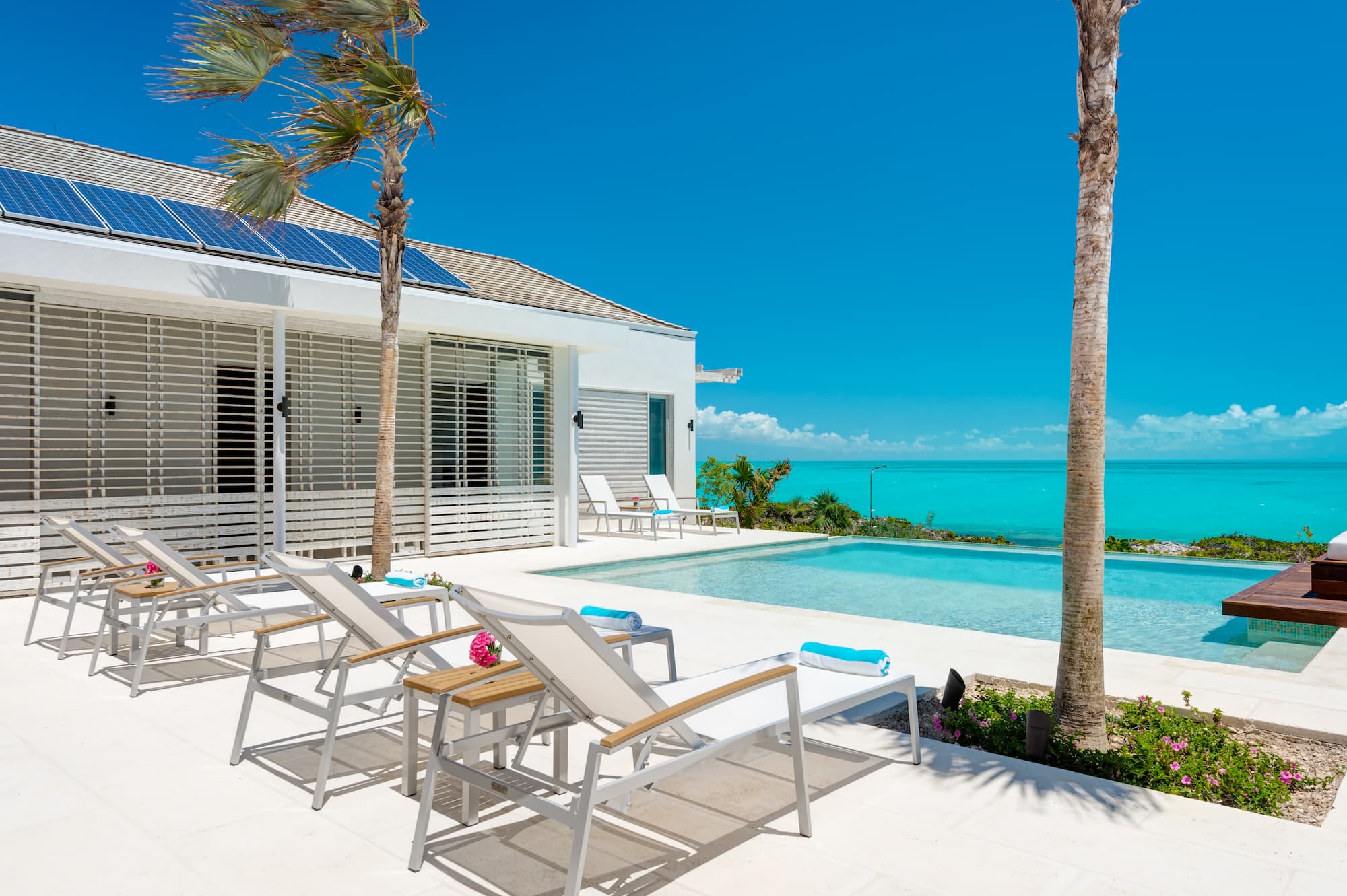 Ocean Waves Place - Image 22