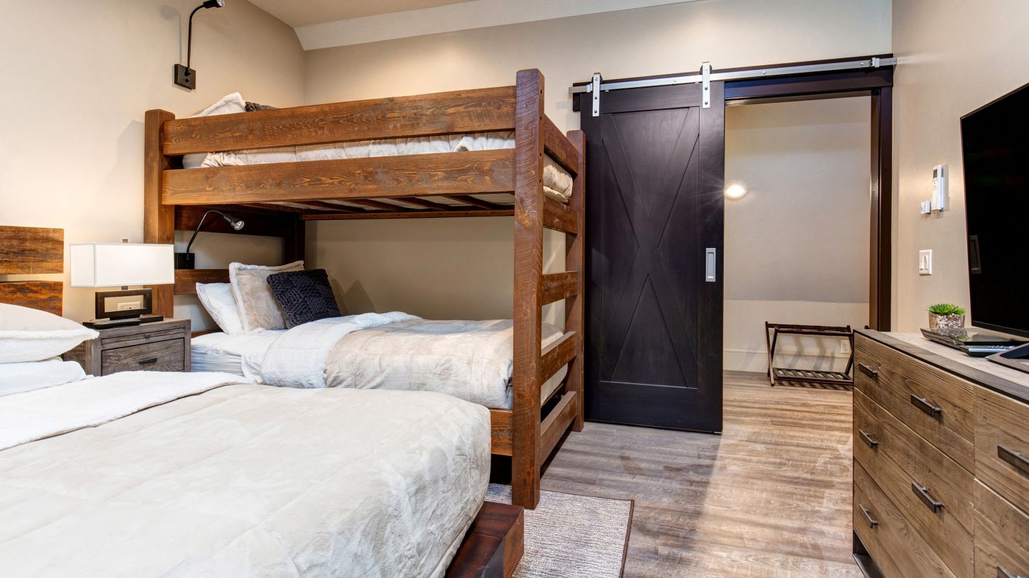 Lowell Home - Image 22