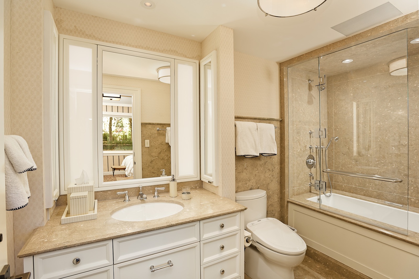 Roaring Manor - Image 43