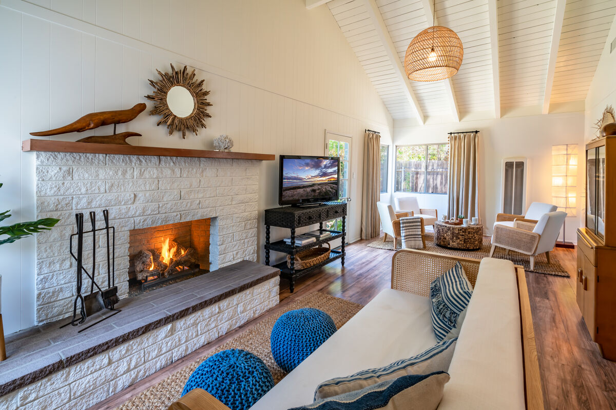 Shoreline Home - Image 16