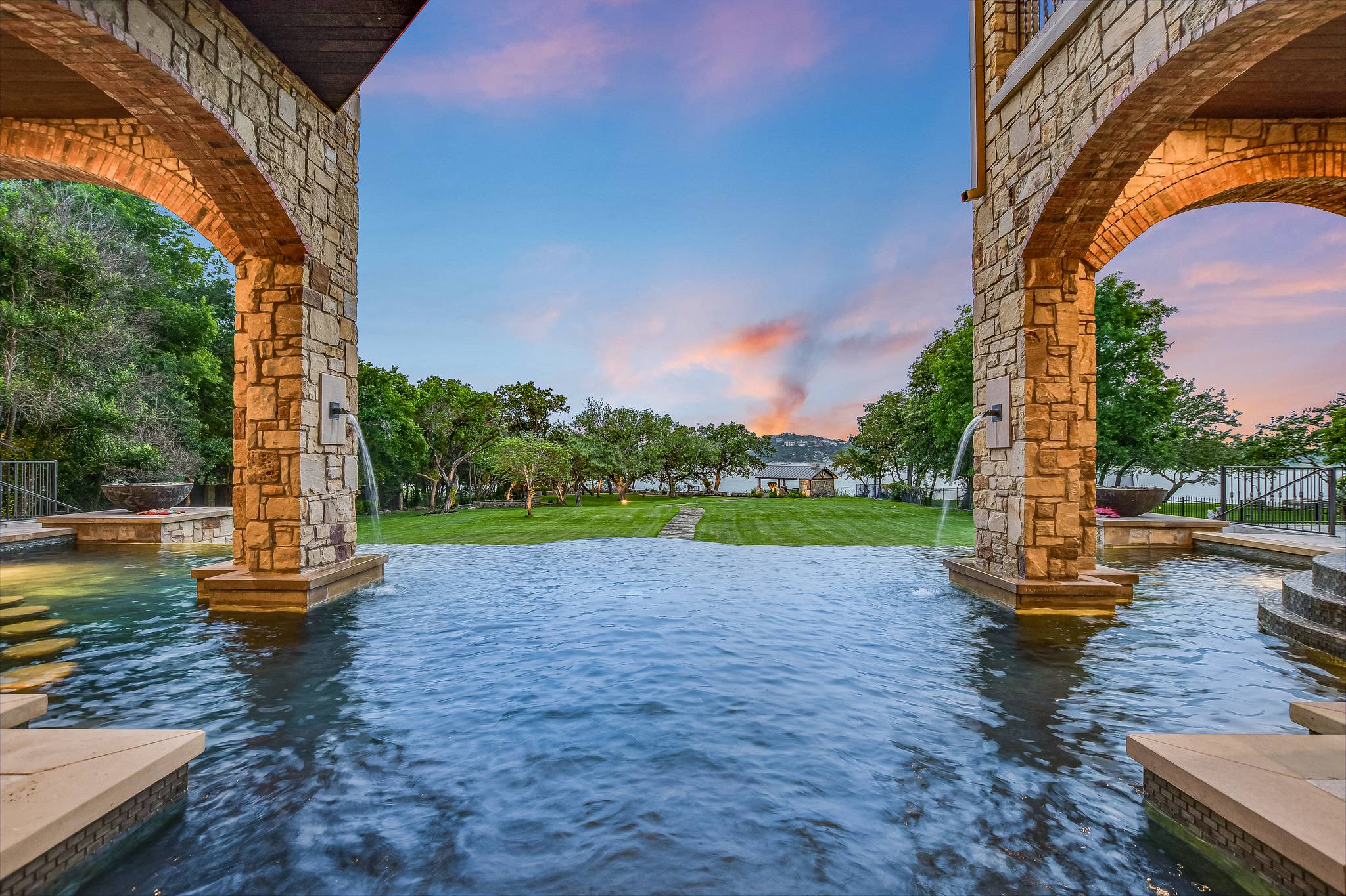 Laurel Manor - Image 44