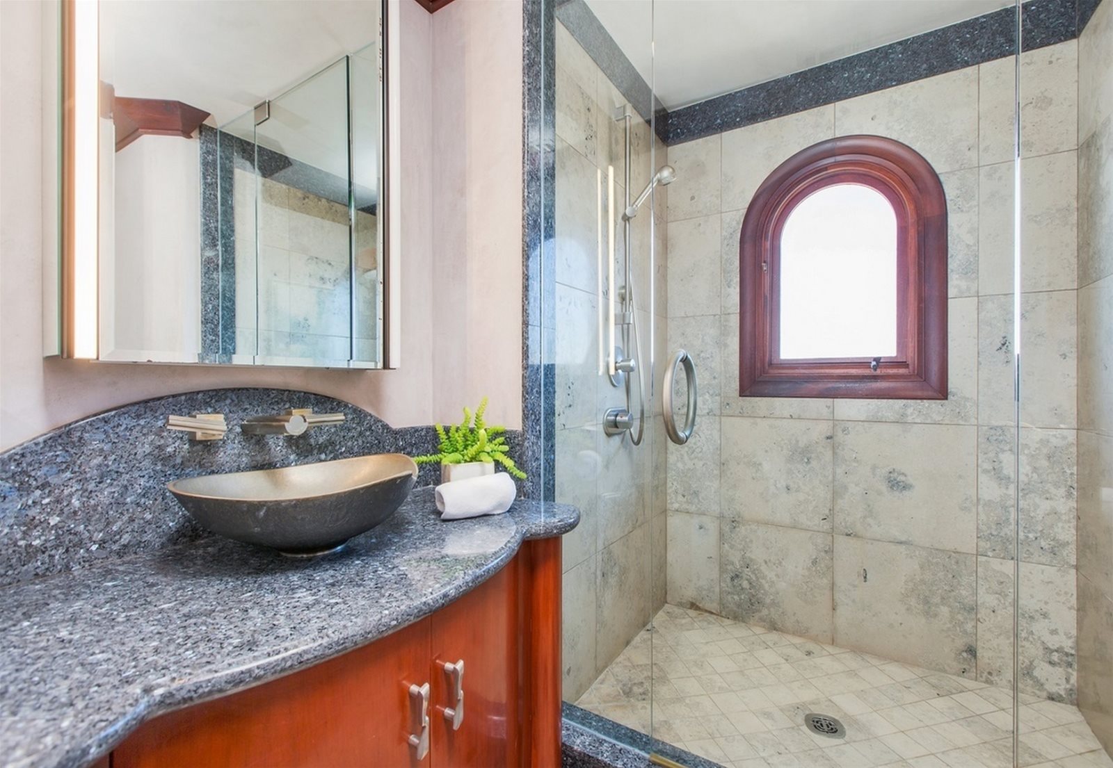 Azure Home - Image 38