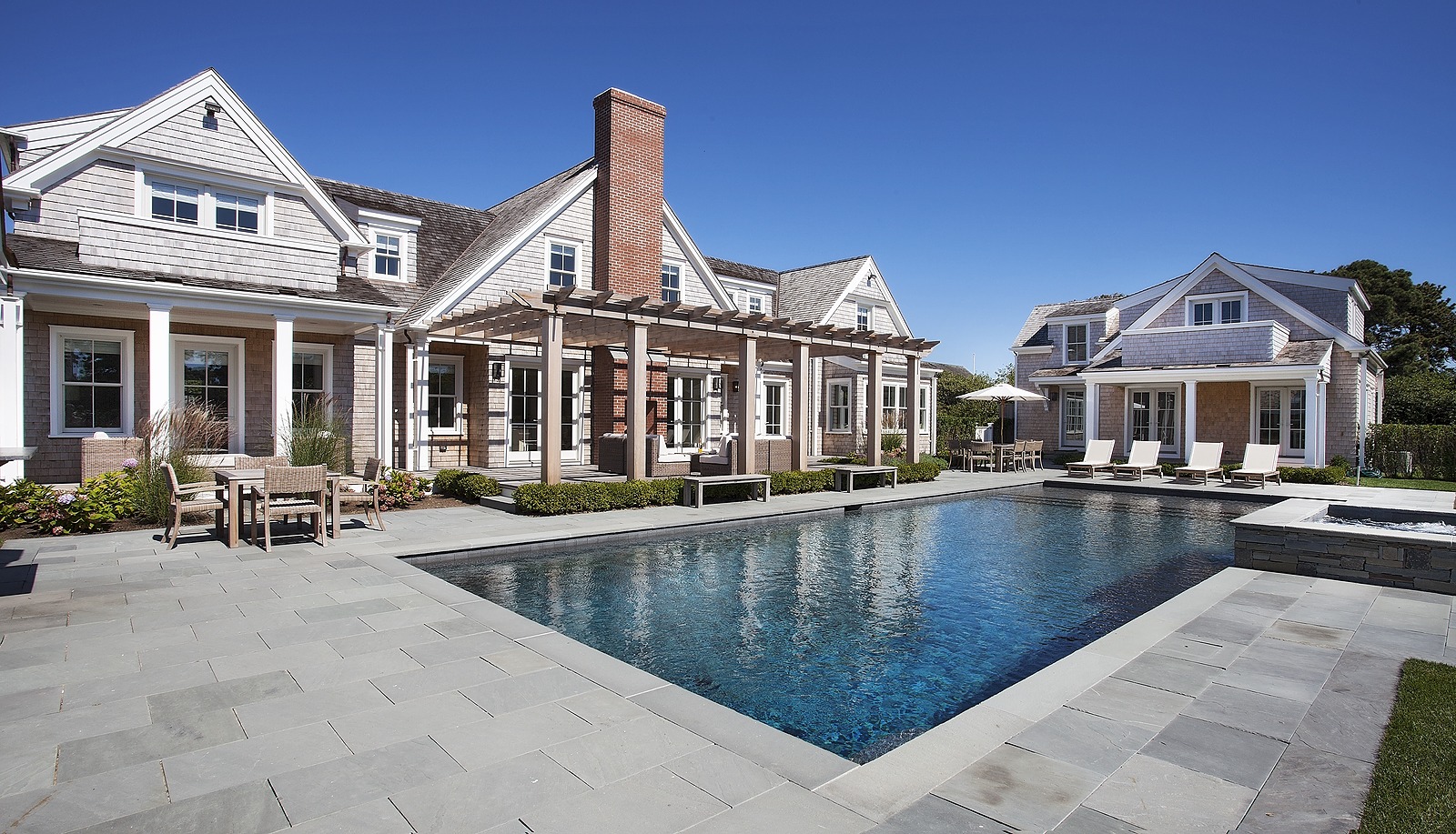 Woodbine Manor - Image 2