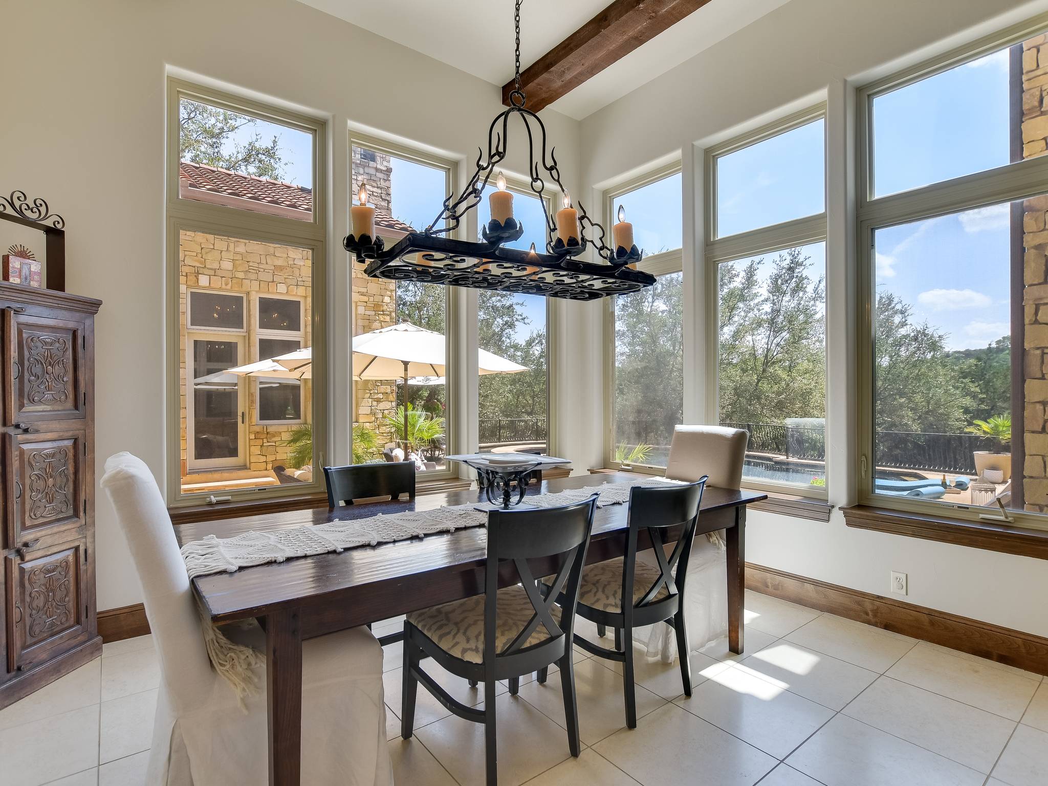 Rock Cedar House - Image 5