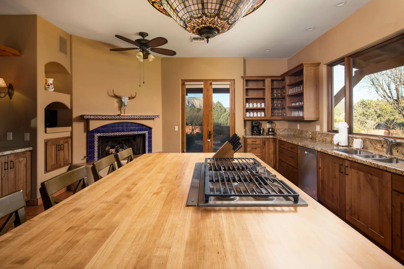 Hotsko House - Image 14